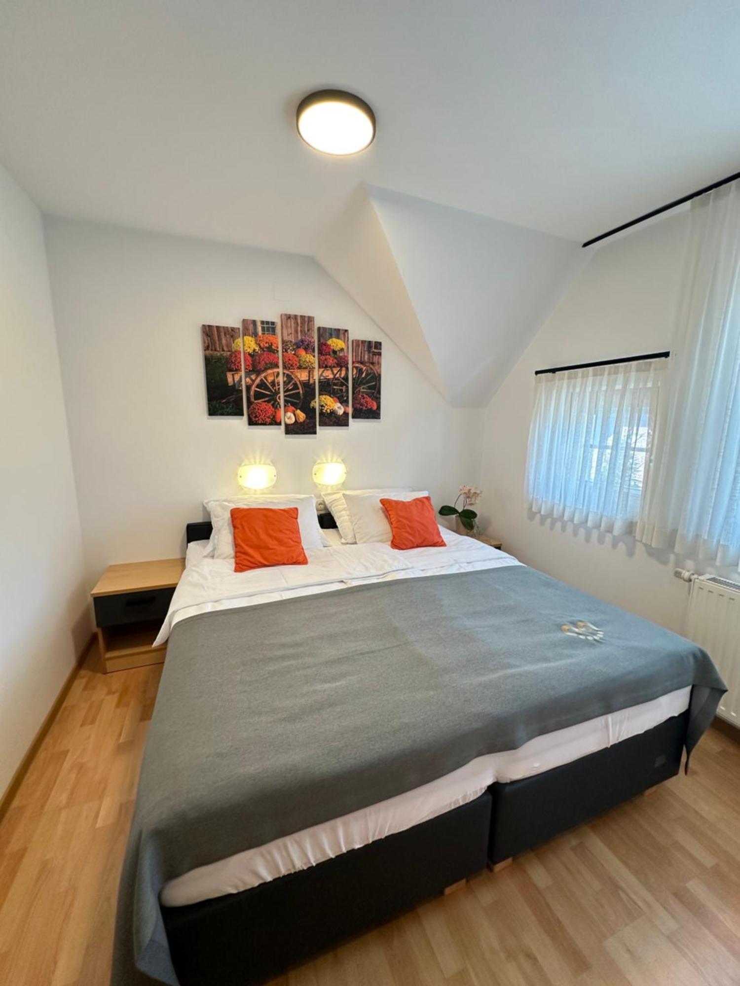 Boutique Hotel Loka Шкофья-Лока Экстерьер фото